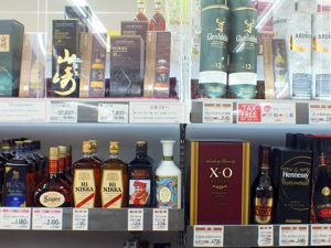 饮料类（含酒精类）