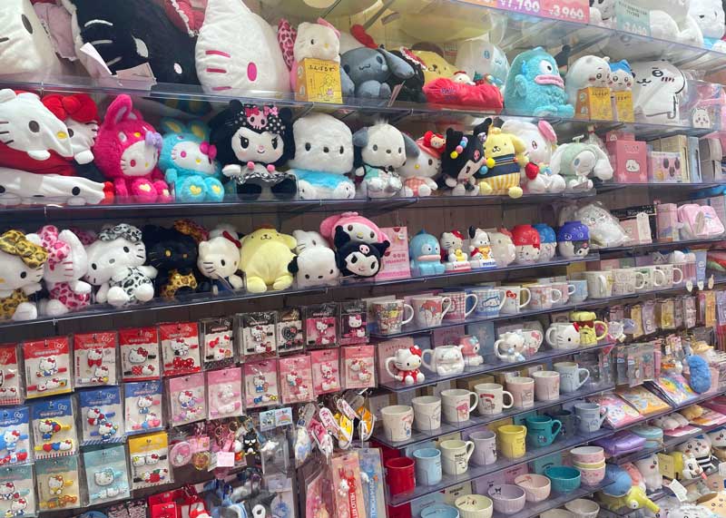 aeon_asahikawanisi_sanrio1
