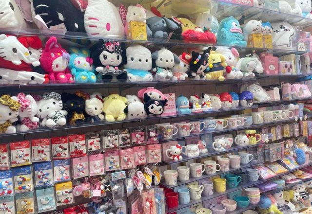aeon_asahikawanisi_sanrio1